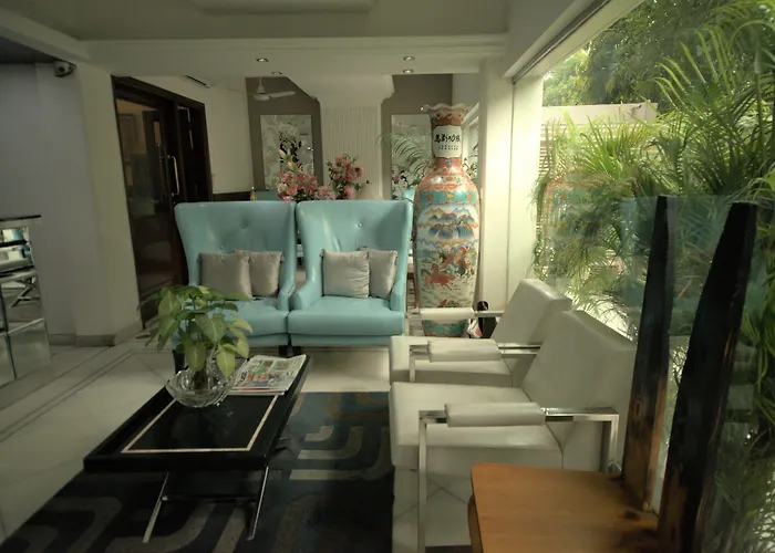 Palm GreensResort Hotel